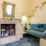Bed & Breakfast Palazzo Tre Cardi 3*