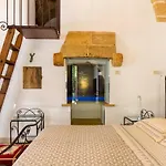 Bed & Breakfast Palazzo Tre Cardi 3*