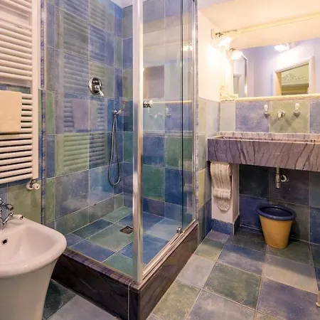 Palazzo Tre Cardi Bed & Breakfast Salve