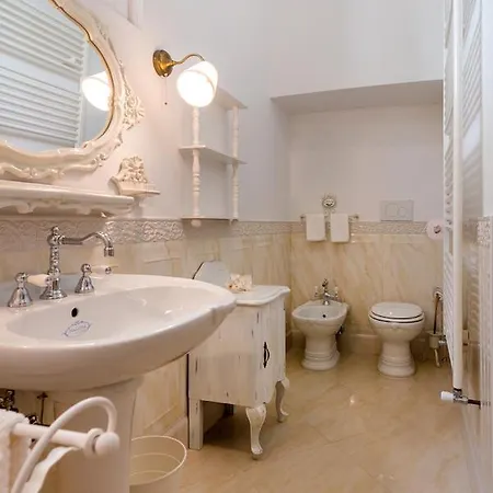 Palazzo Tre Cardi Bed & Breakfast