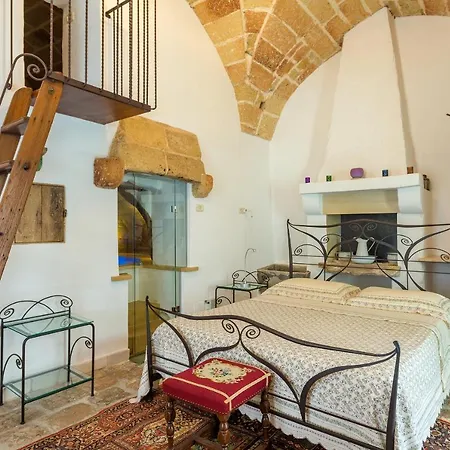 Palazzo Tre Cardi Bed & Breakfast