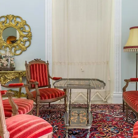 Palazzo Tre Cardi Bed & Breakfast *